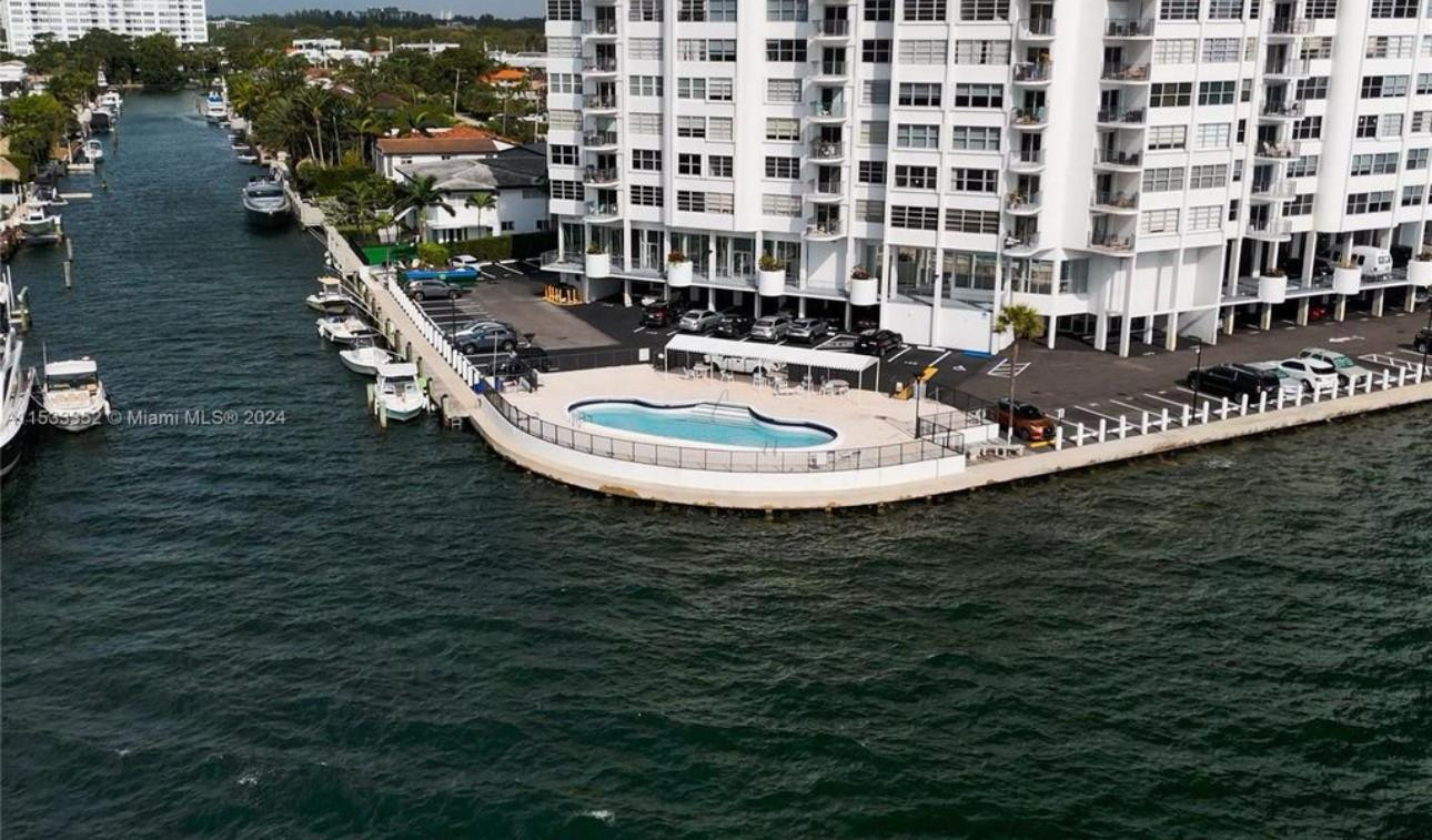 11930 N Bayshore Dr #1409 North Miami, FL 33181