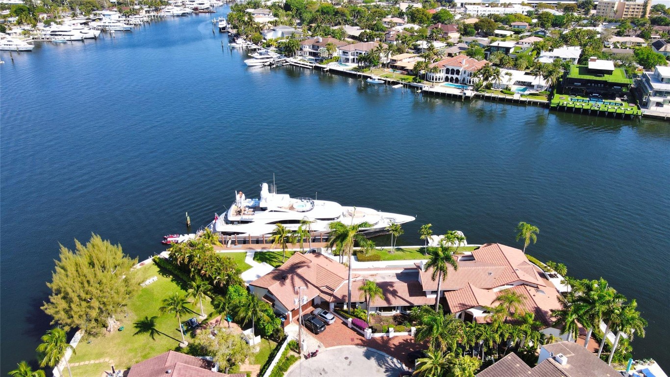 640 3rd Key Fort Lauderdale, FL 33304