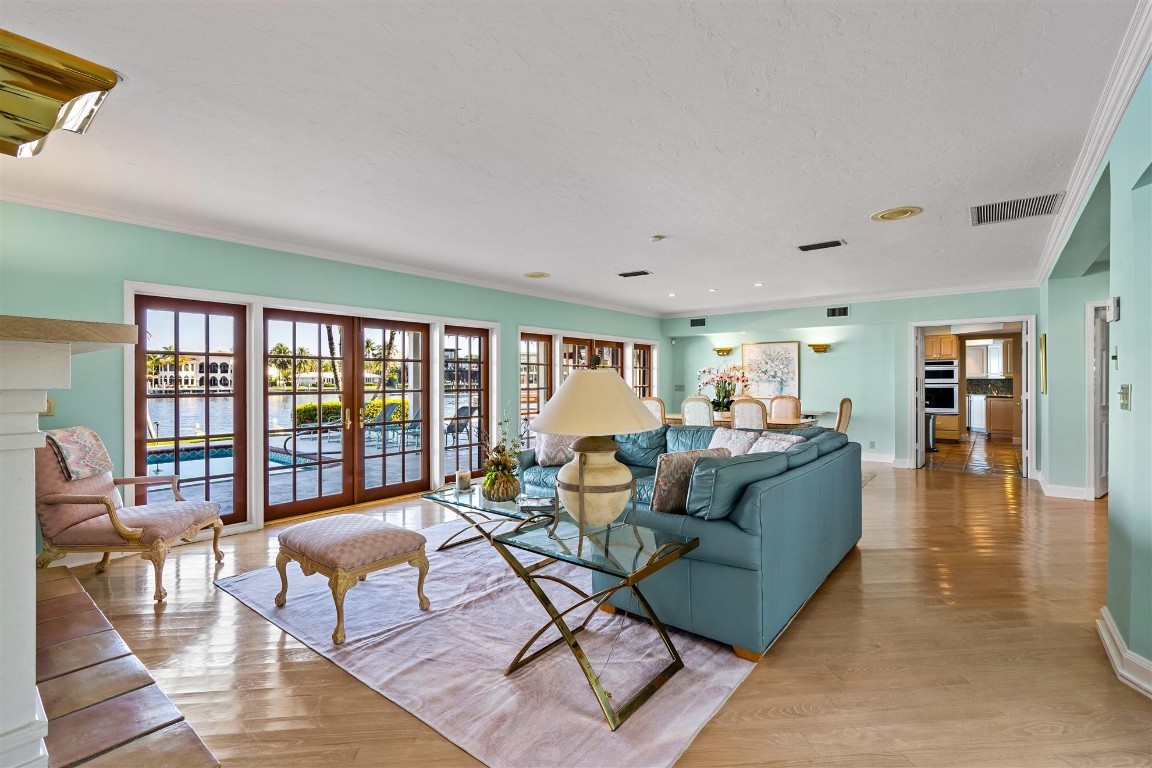 640 3rd Key Fort Lauderdale, FL 33304