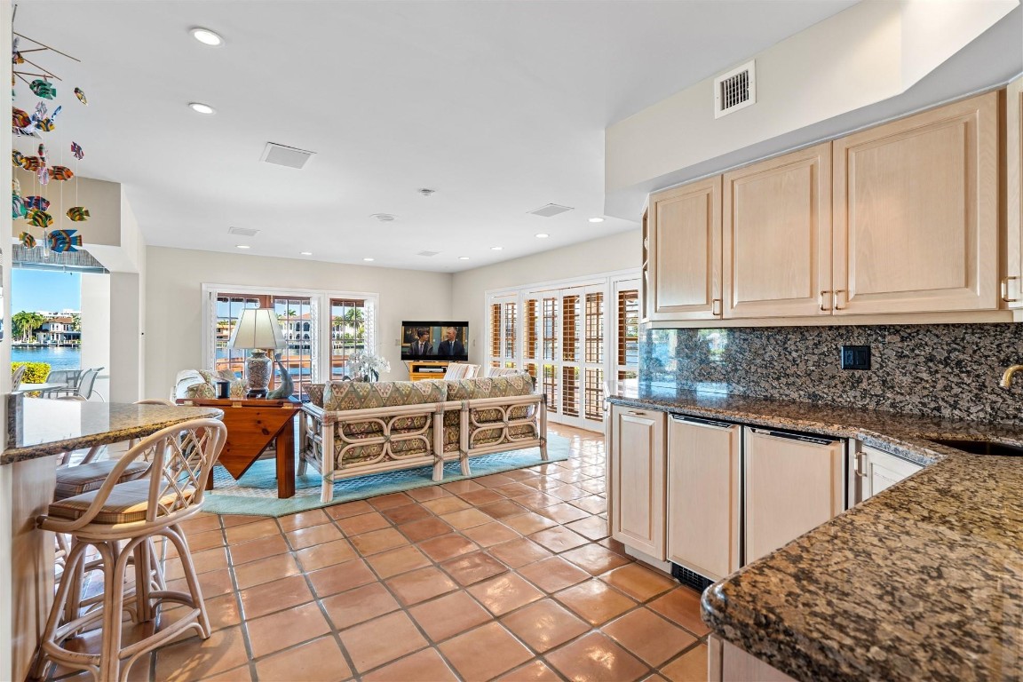 640 3rd Key Fort Lauderdale, FL 33304