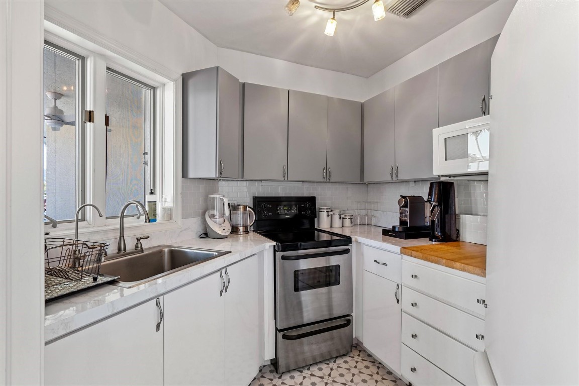 640 3rd Key Fort Lauderdale, FL 33304