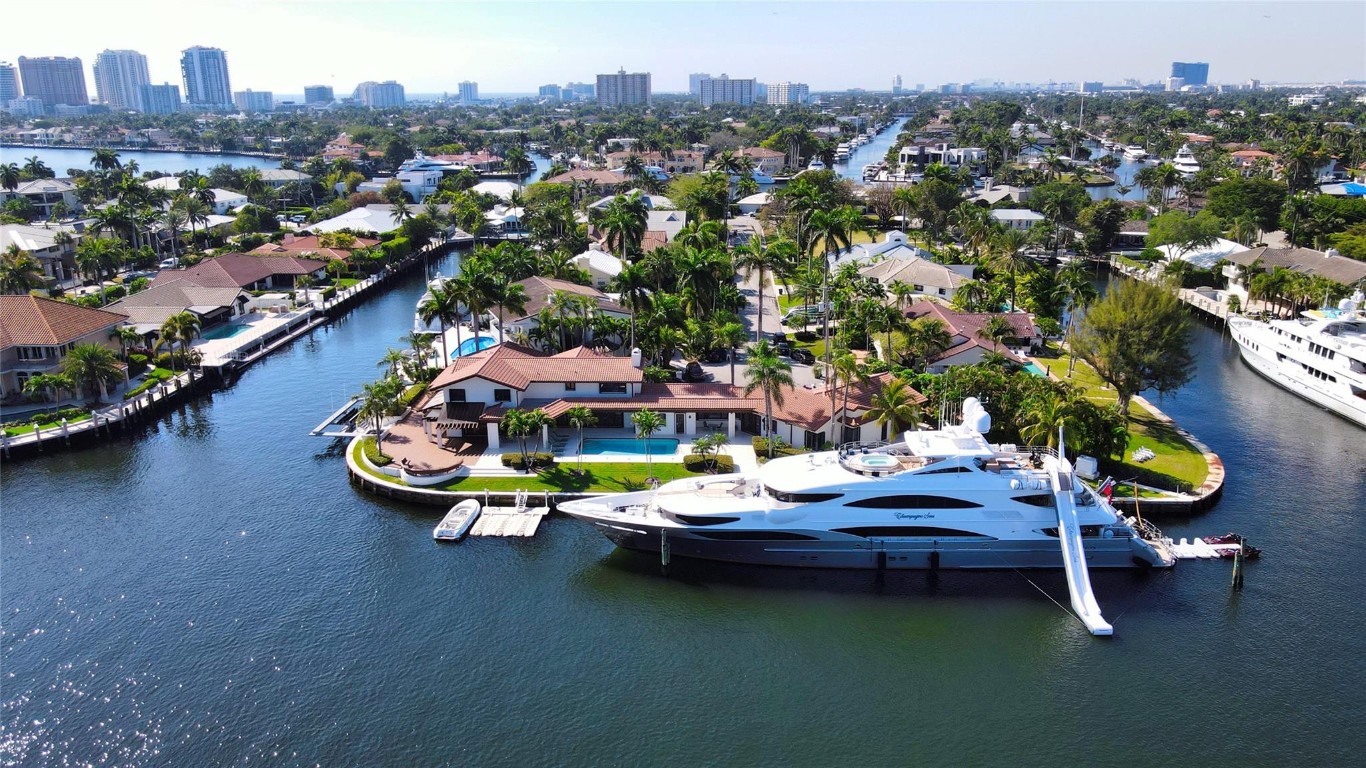 640 3rd Key Fort Lauderdale, FL 33304