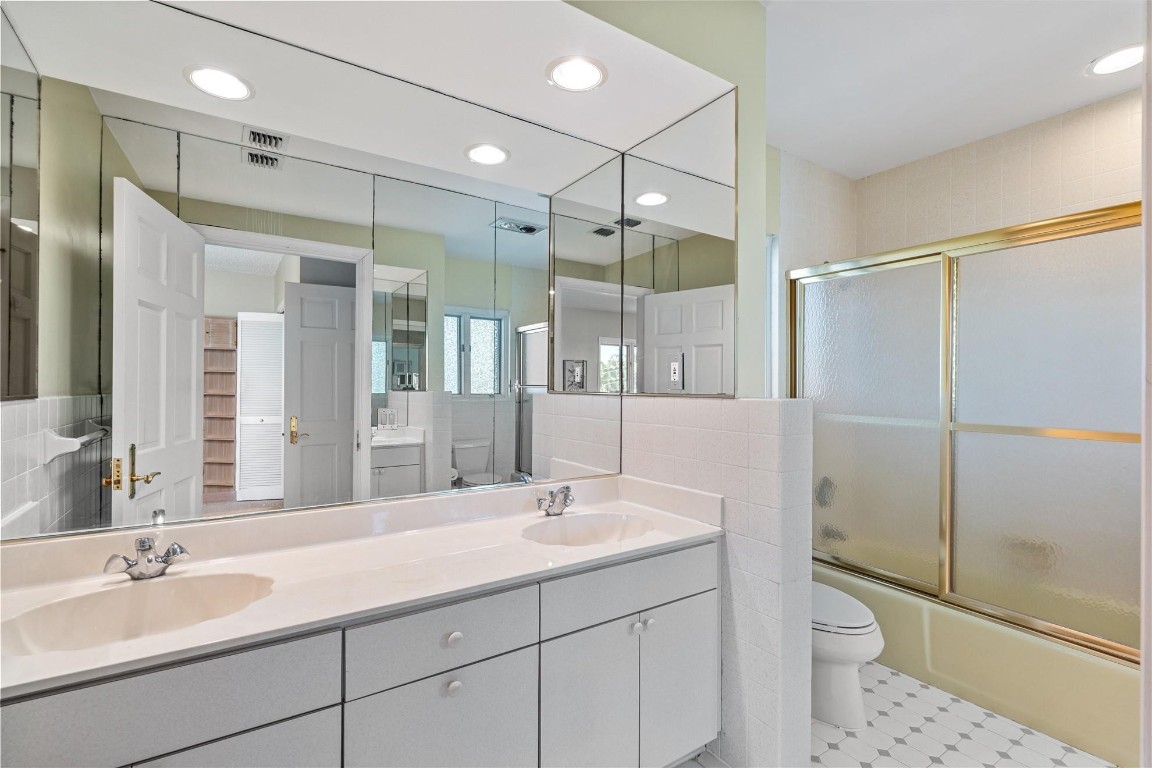 640 3rd Key Fort Lauderdale, FL 33304