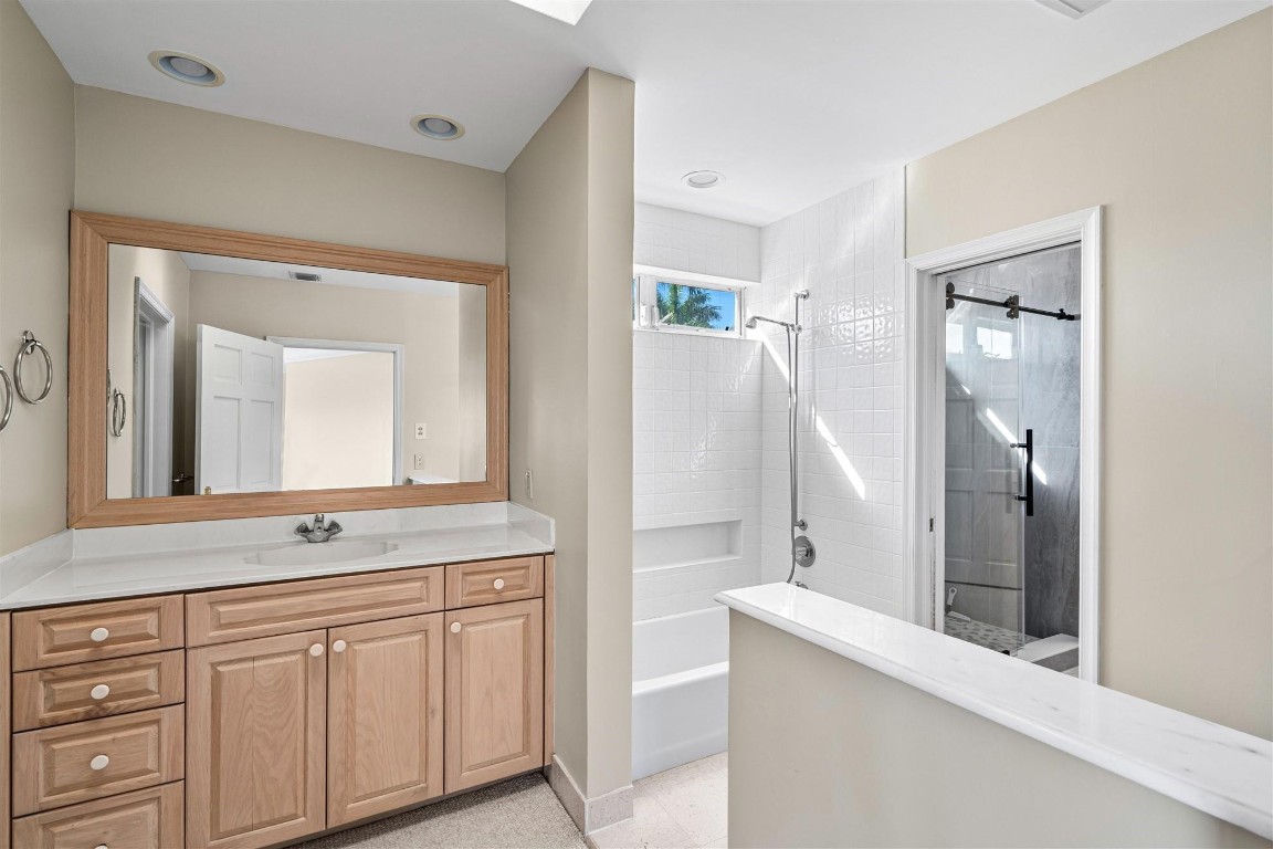 640 3rd Key Fort Lauderdale, FL 33304