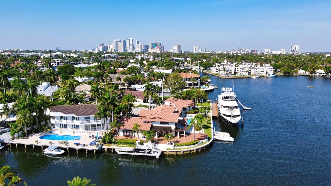 640 3rd Key Fort Lauderdale, FL 33304