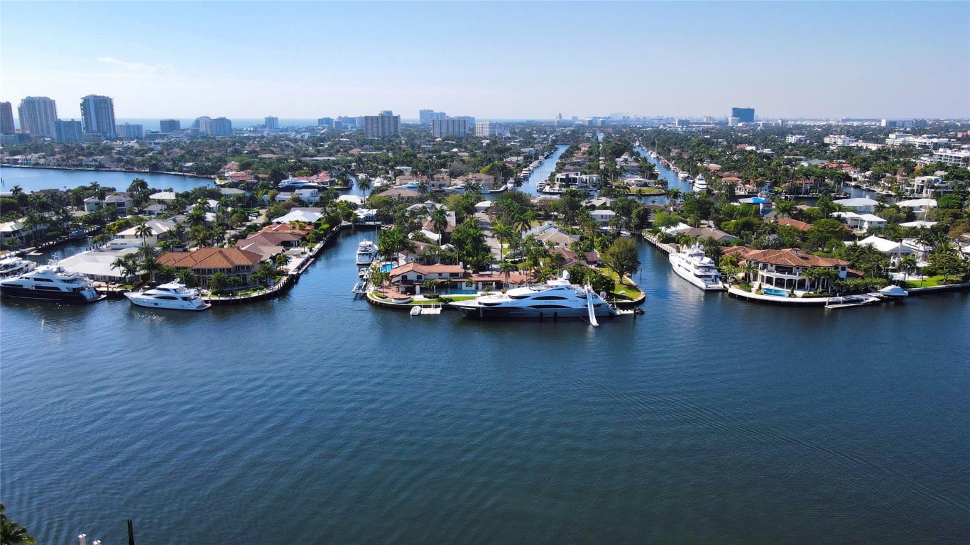 640 3rd Key Fort Lauderdale, FL 33304