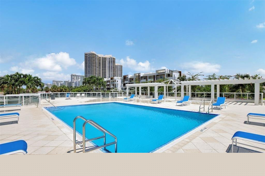 3015 N Ocean #7K Fort Lauderdale, FL 33308