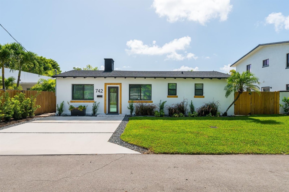 742 NE 17th Fort Lauderdale, FL 33304