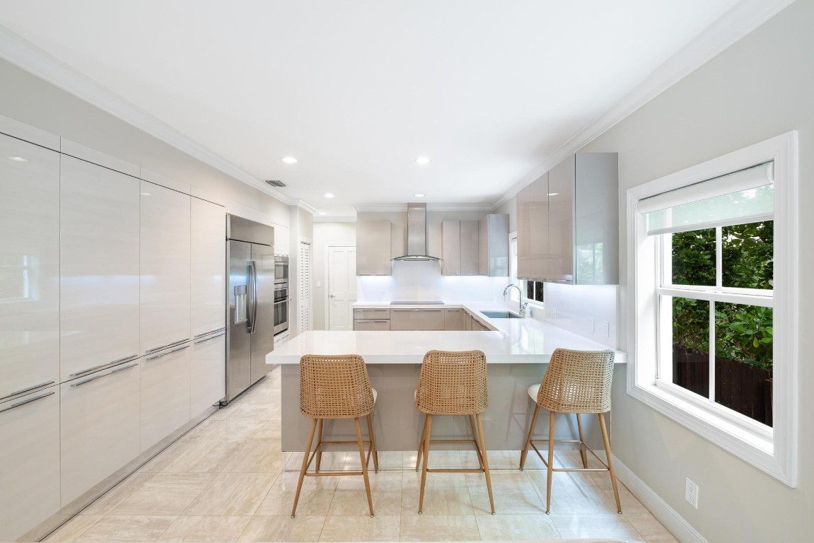 164 W Mashta Key Biscayne, FL 33149