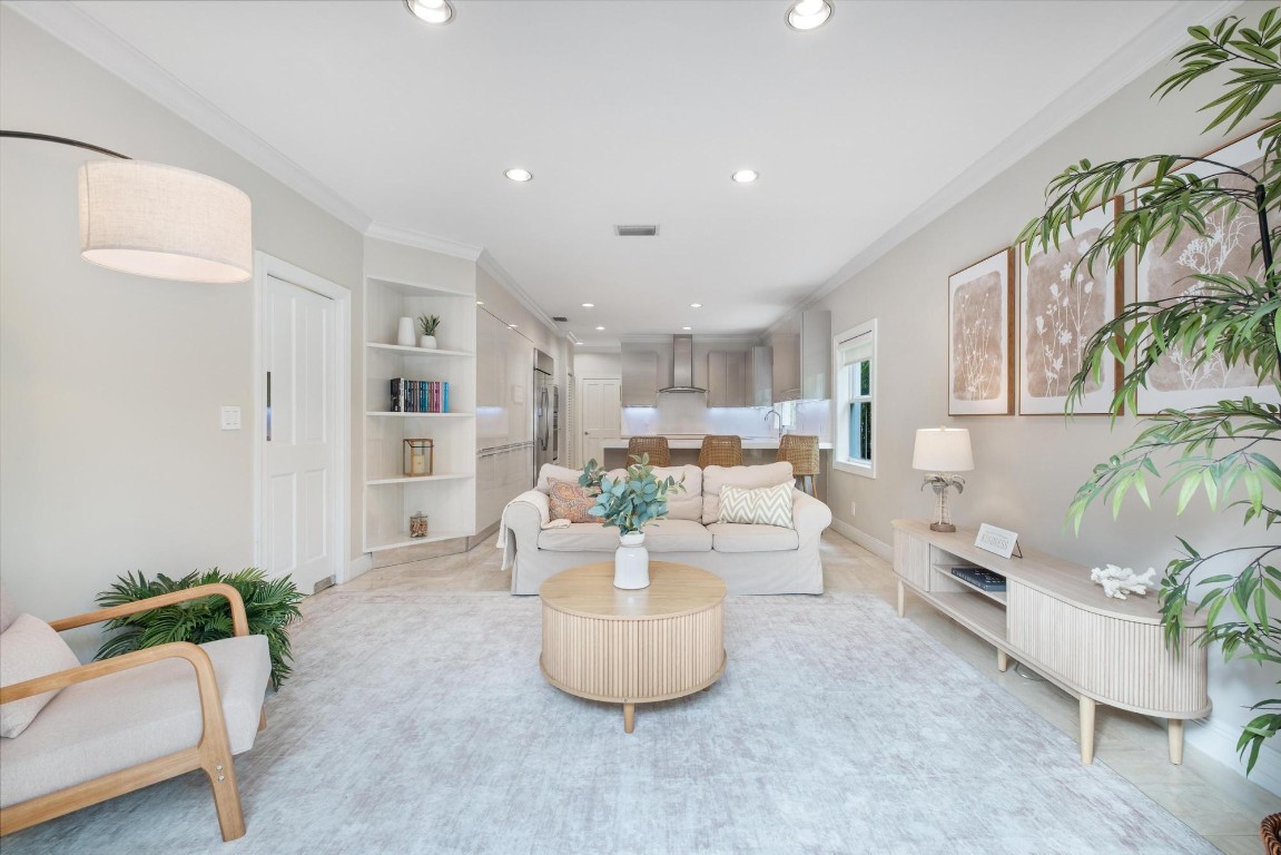 164 W Mashta Key Biscayne, FL 33149