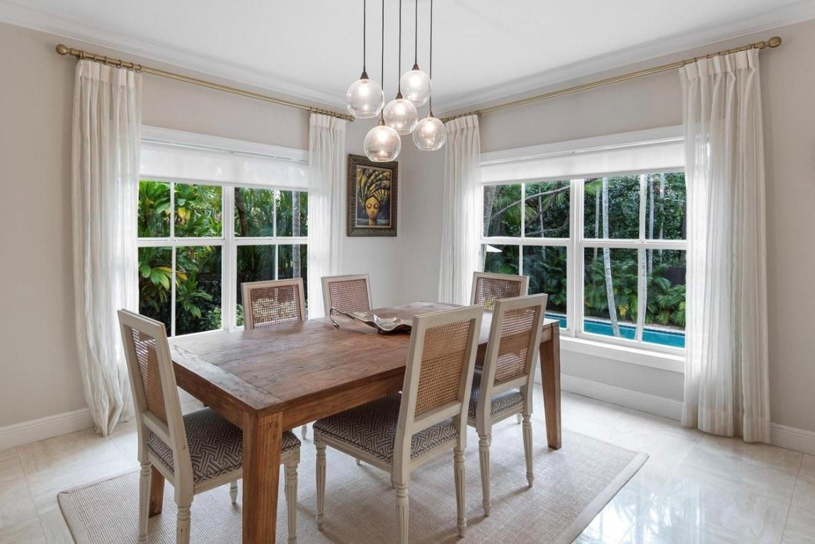 164 W Mashta Key Biscayne, FL 33149