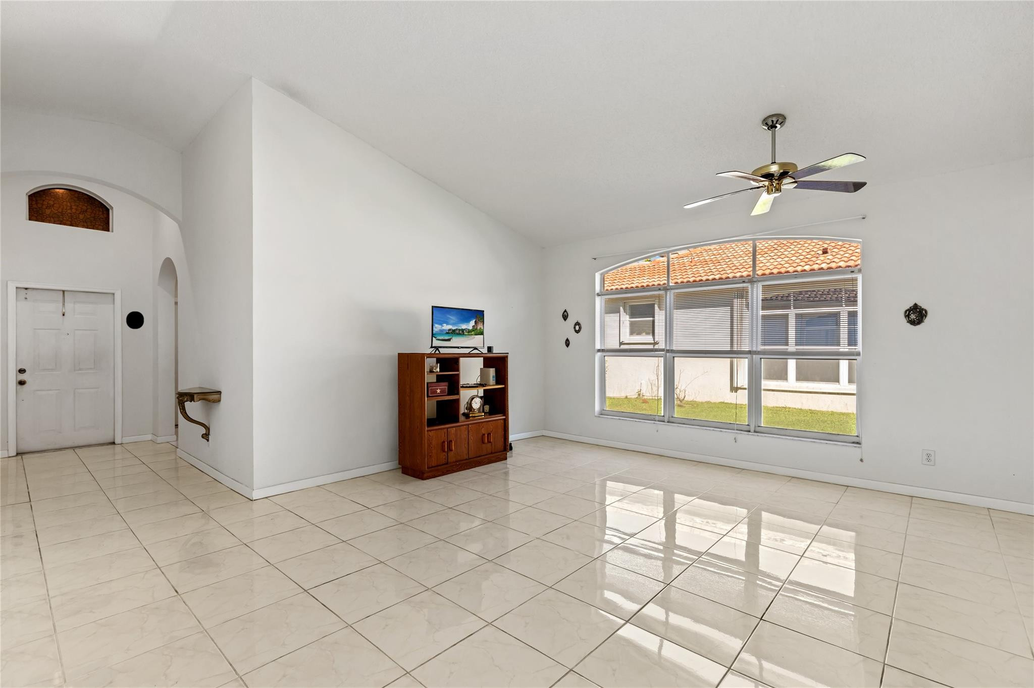 857 NW 133rd Pembroke Pines, FL 33028
