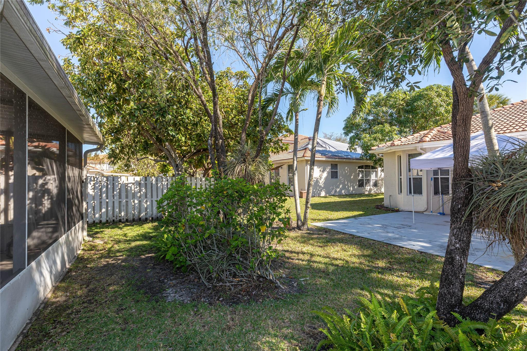 857 NW 133rd Pembroke Pines, FL 33028