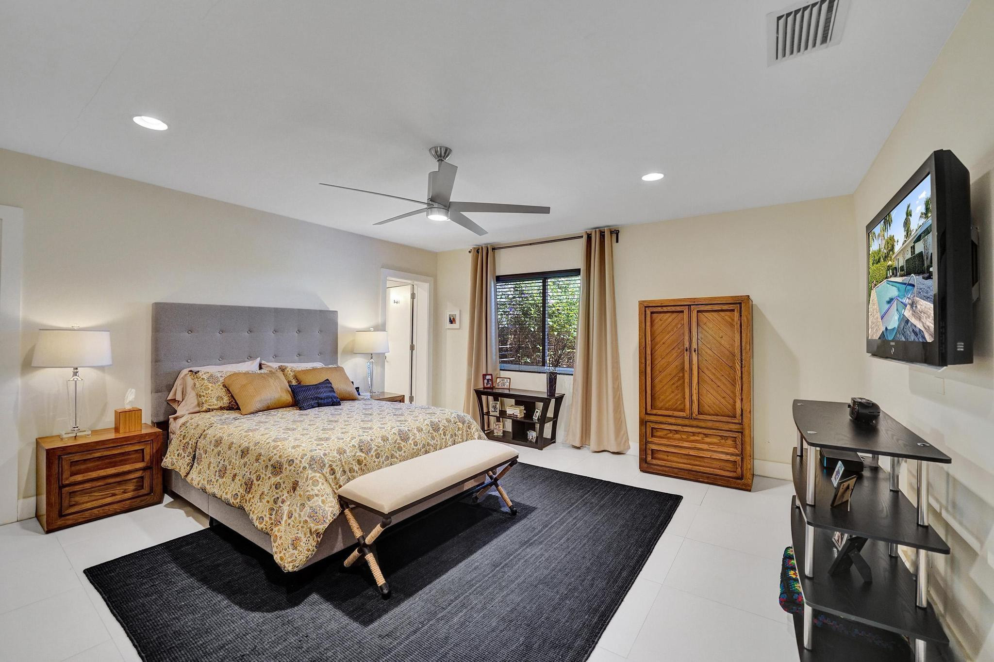 2649 NE 27th Fort Lauderdale, FL 33306