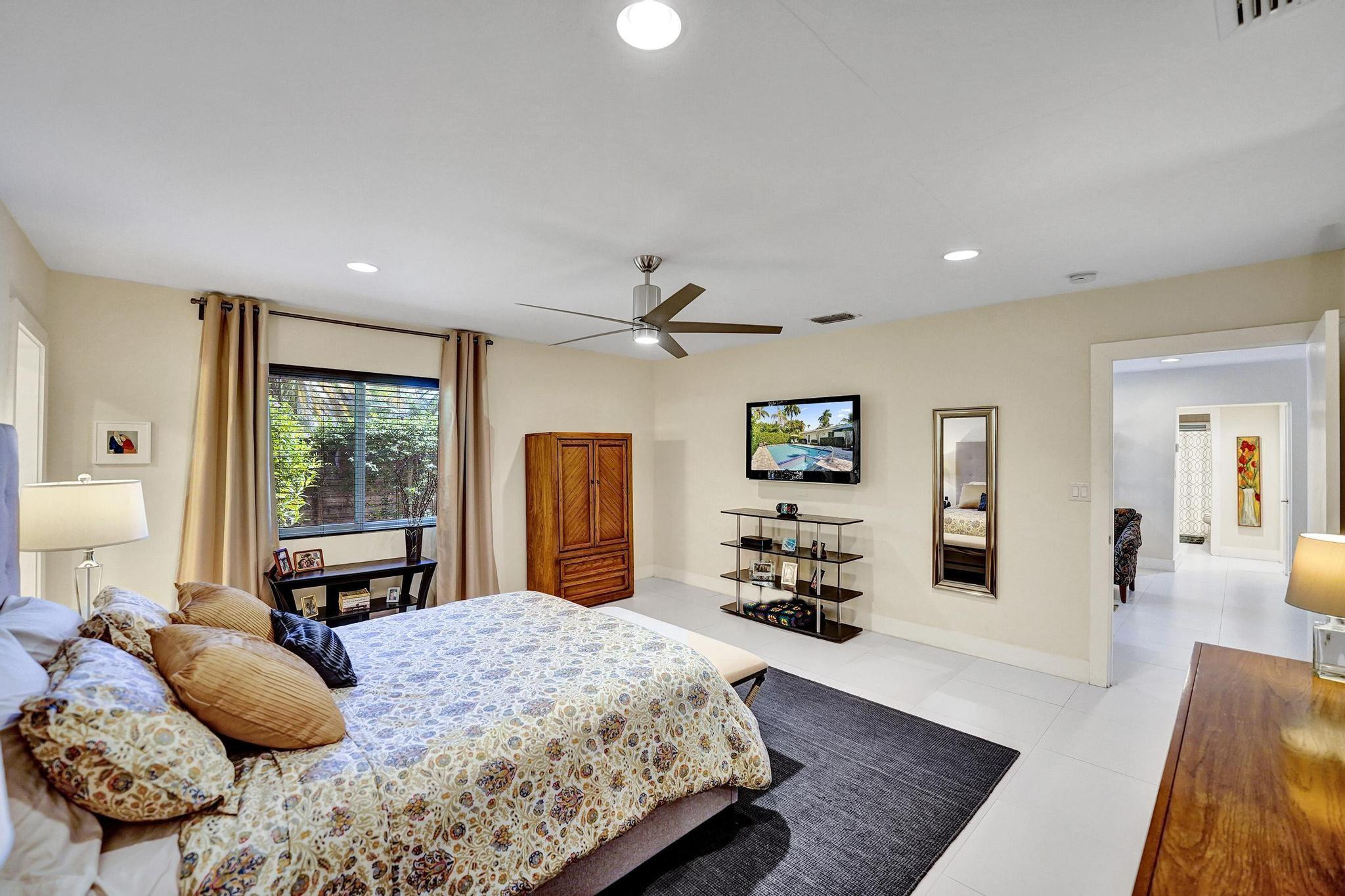 2649 NE 27th Fort Lauderdale, FL 33306