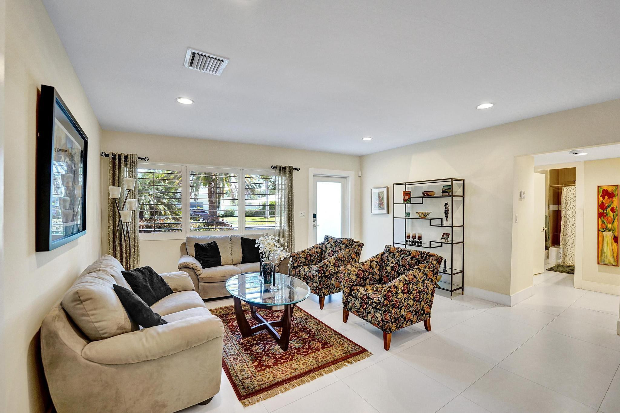 2649 NE 27th Fort Lauderdale, FL 33306