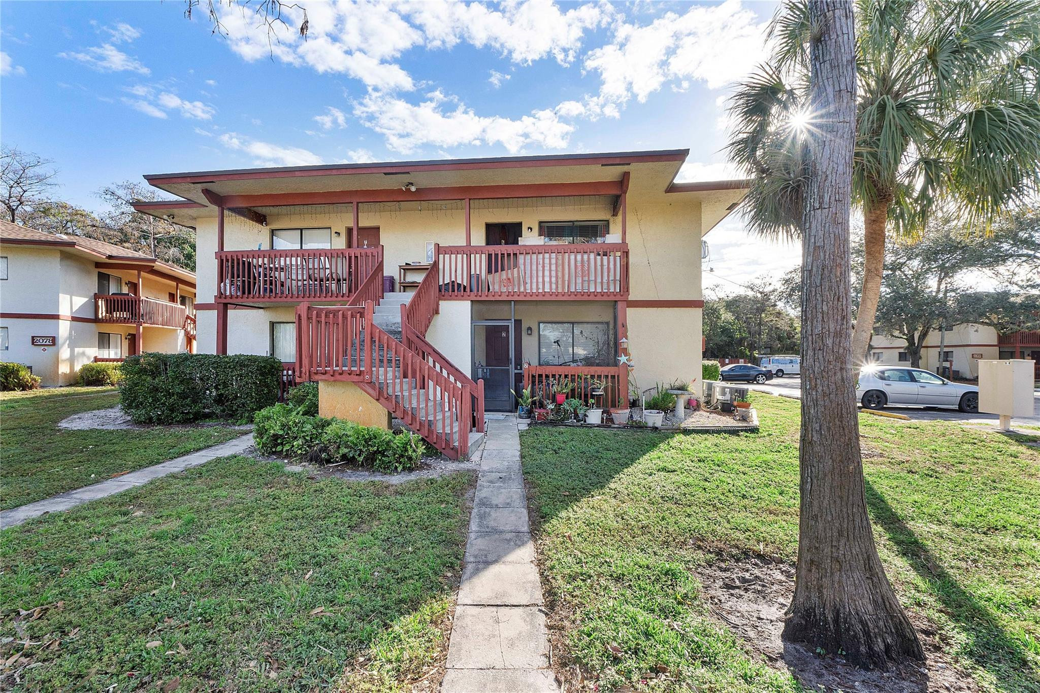 2070 NW 43rd #6