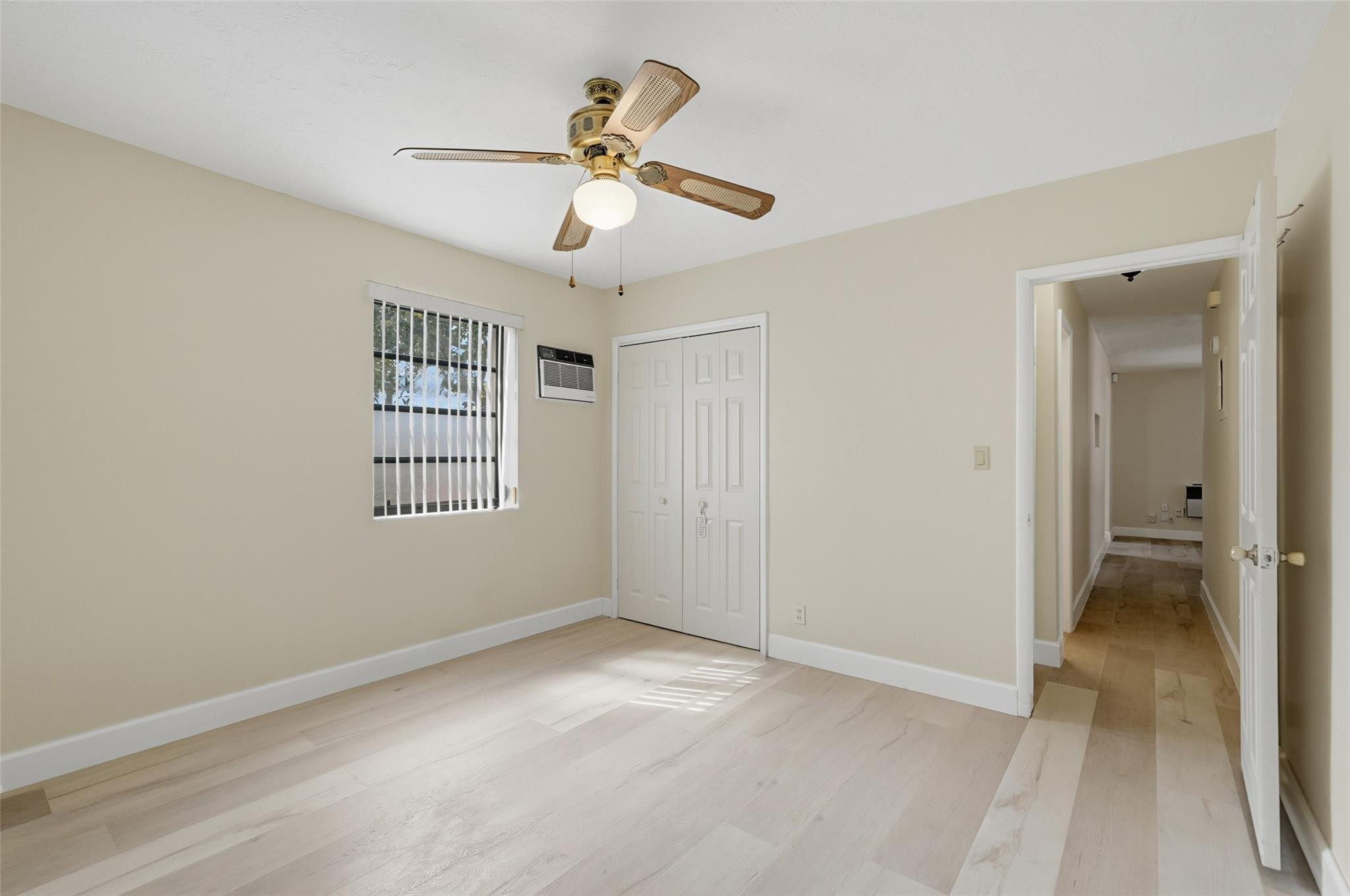 2126 Taft Hollywood, FL 33020