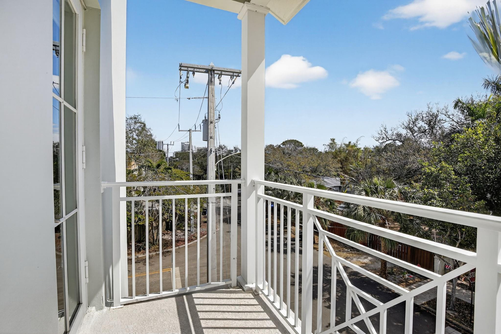 1301 SW 4th #1301 Fort Lauderdale, FL 33312