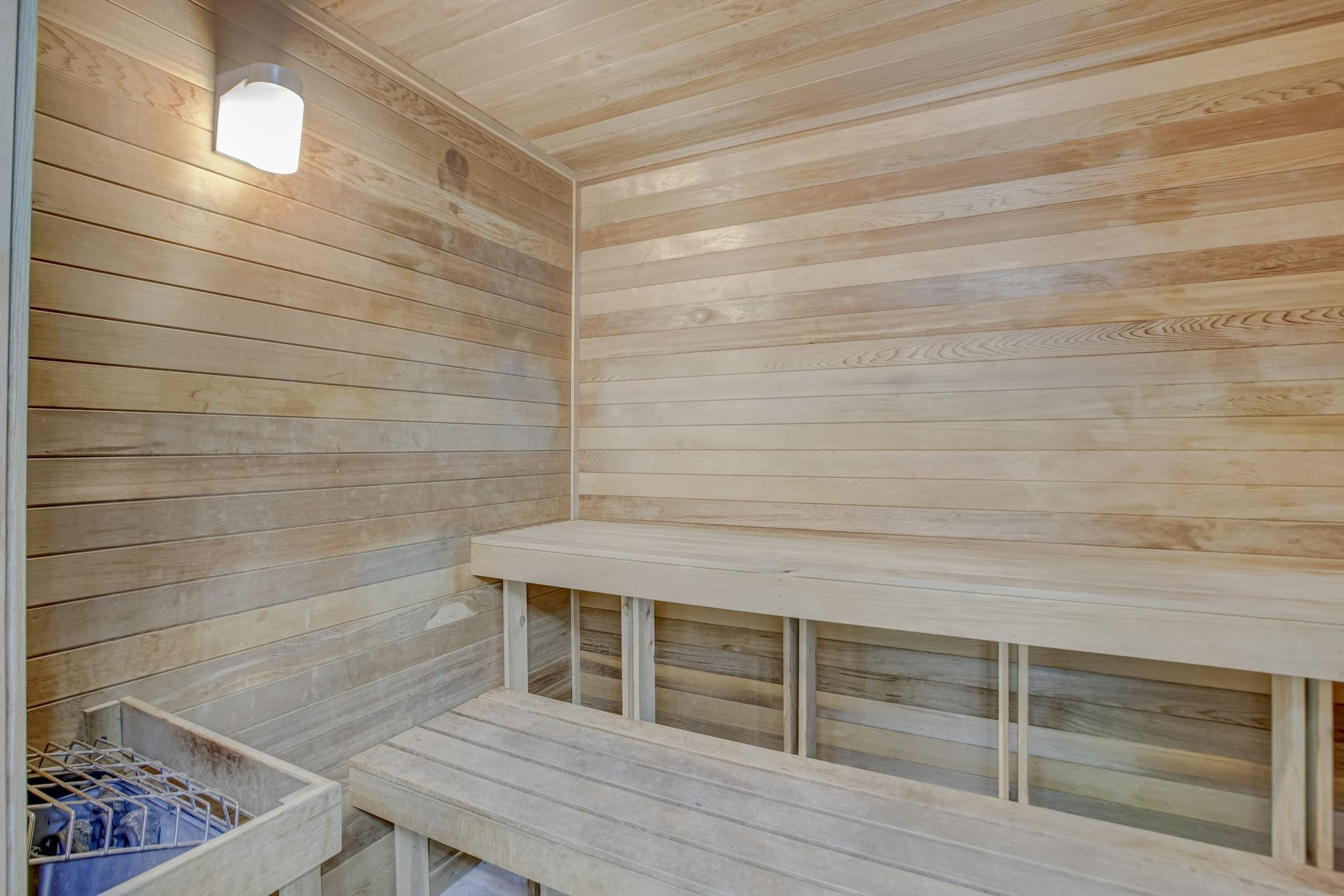 2421 NE 65th #415 Fort Lauderdale, FL 33308