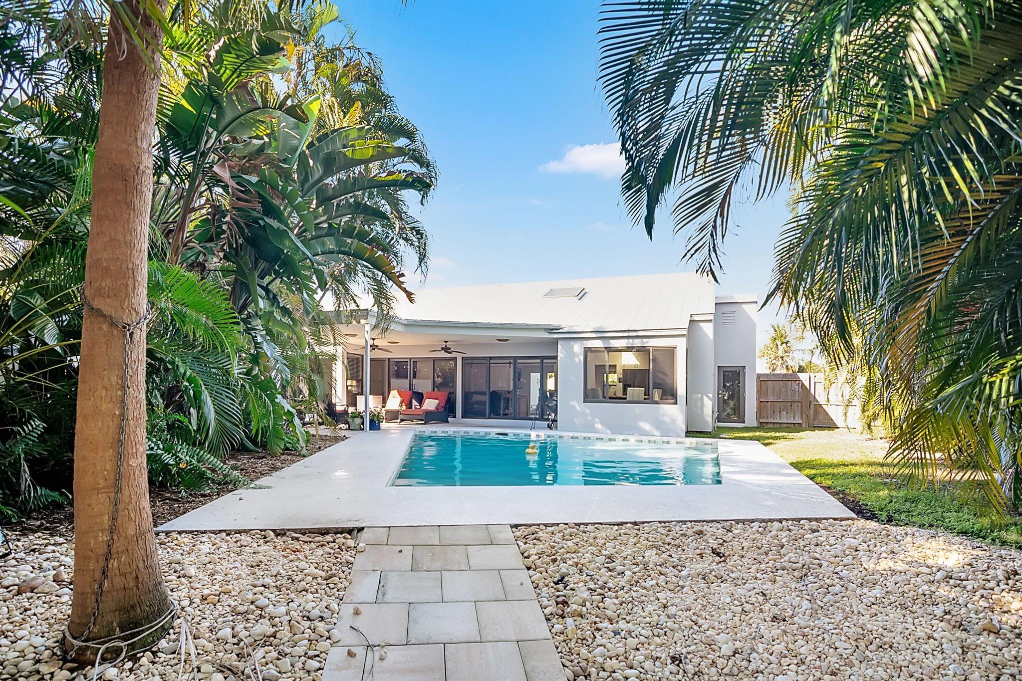 709 Irwin Ln Jupiter, FL 33458