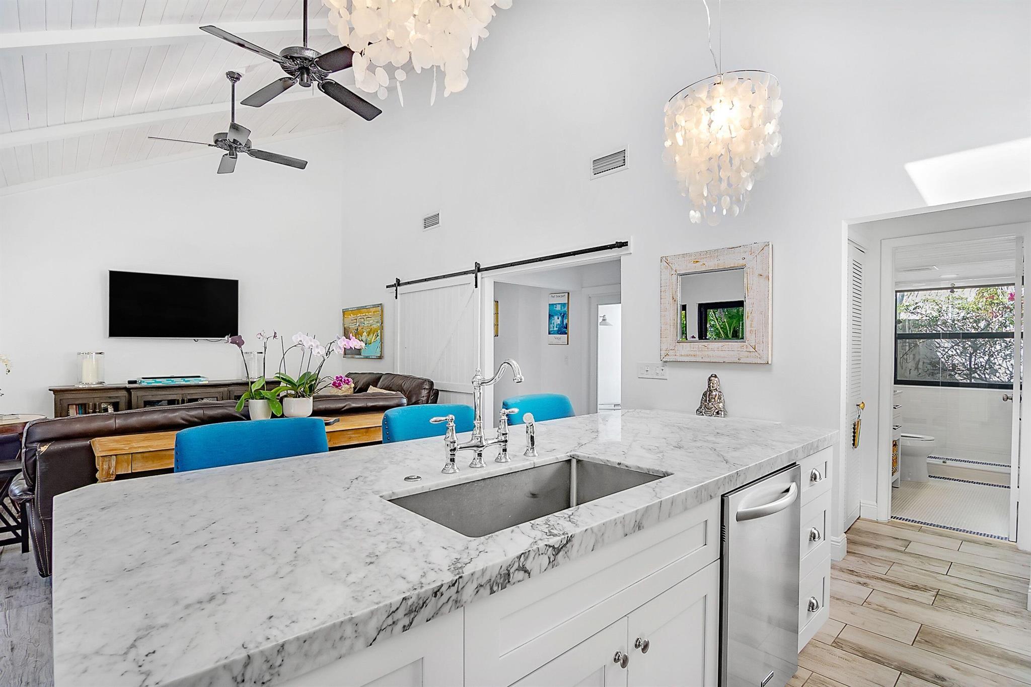 709 Irwin Ln Jupiter, FL 33458