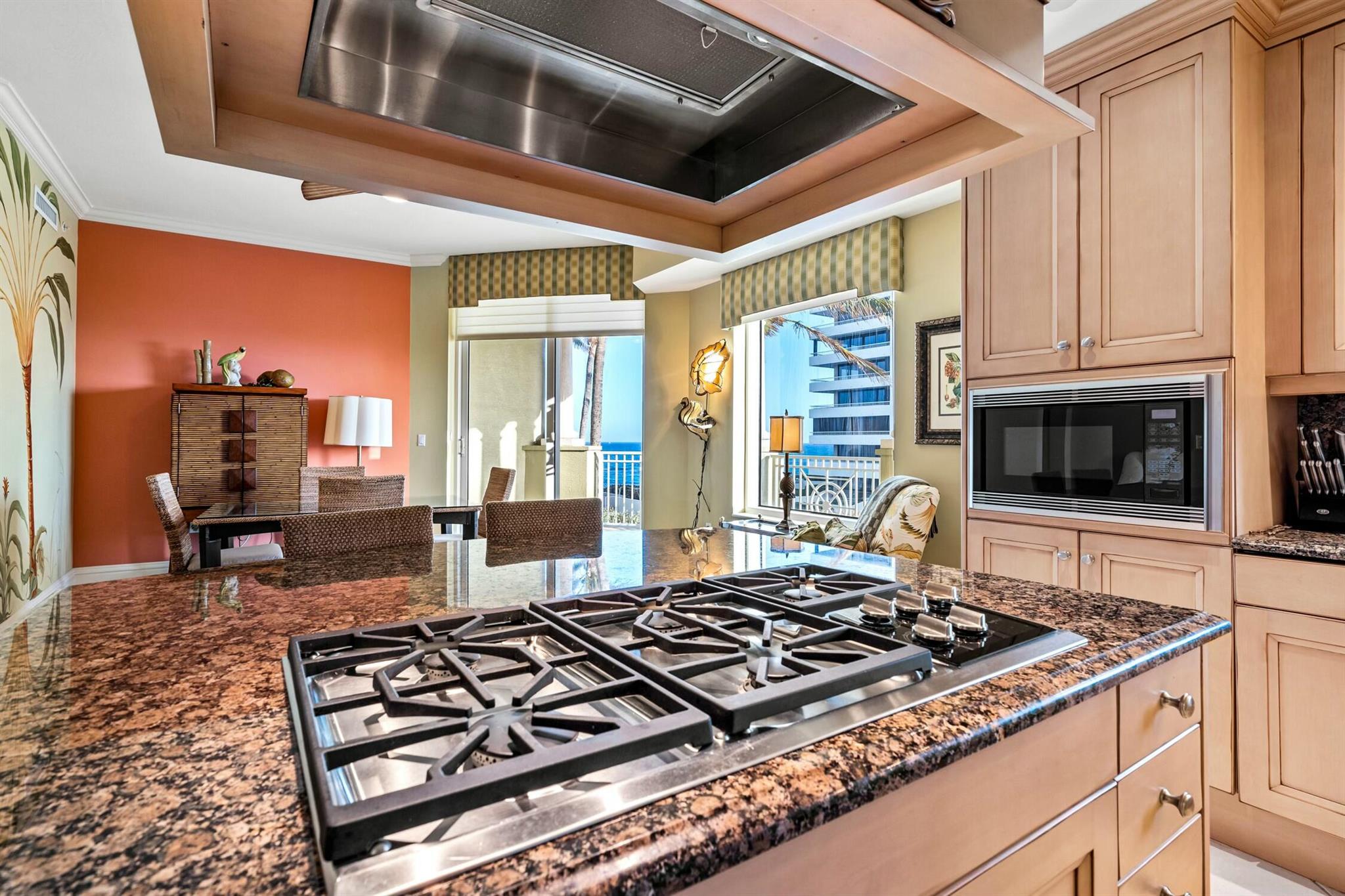 5310 N Ocean Dr #301 Riviera Beach, FL 33404