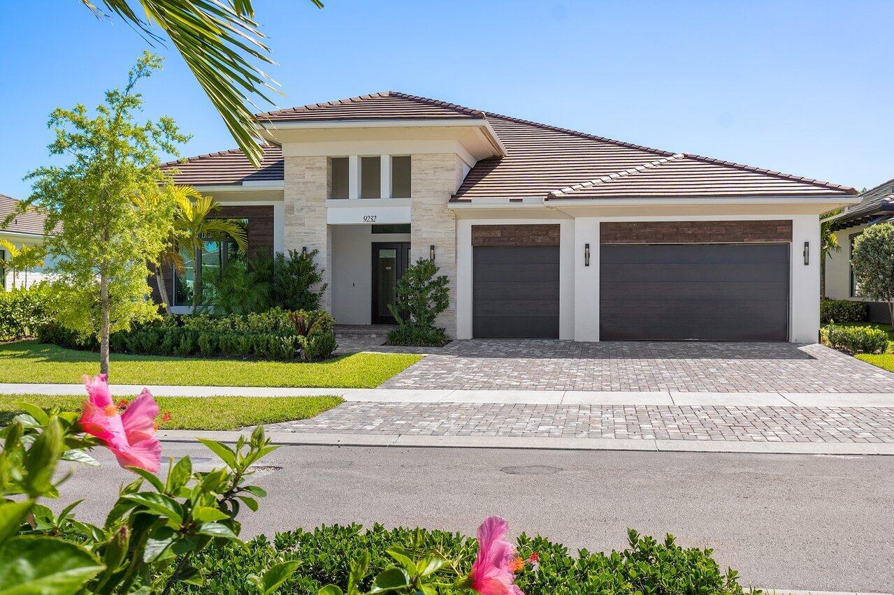 9232 Coral Isles Cir,Palm Beach Gardens, FL 33412