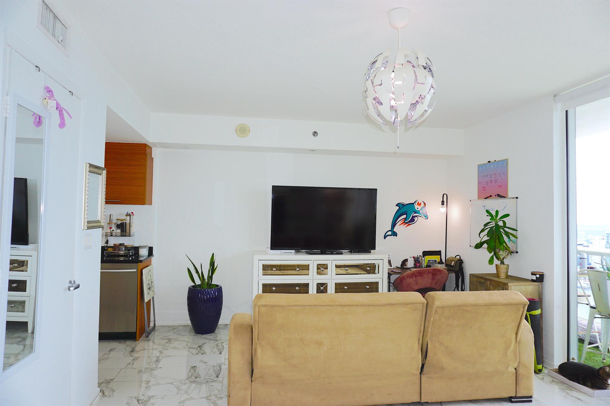 image 50 Biscayne Condo9