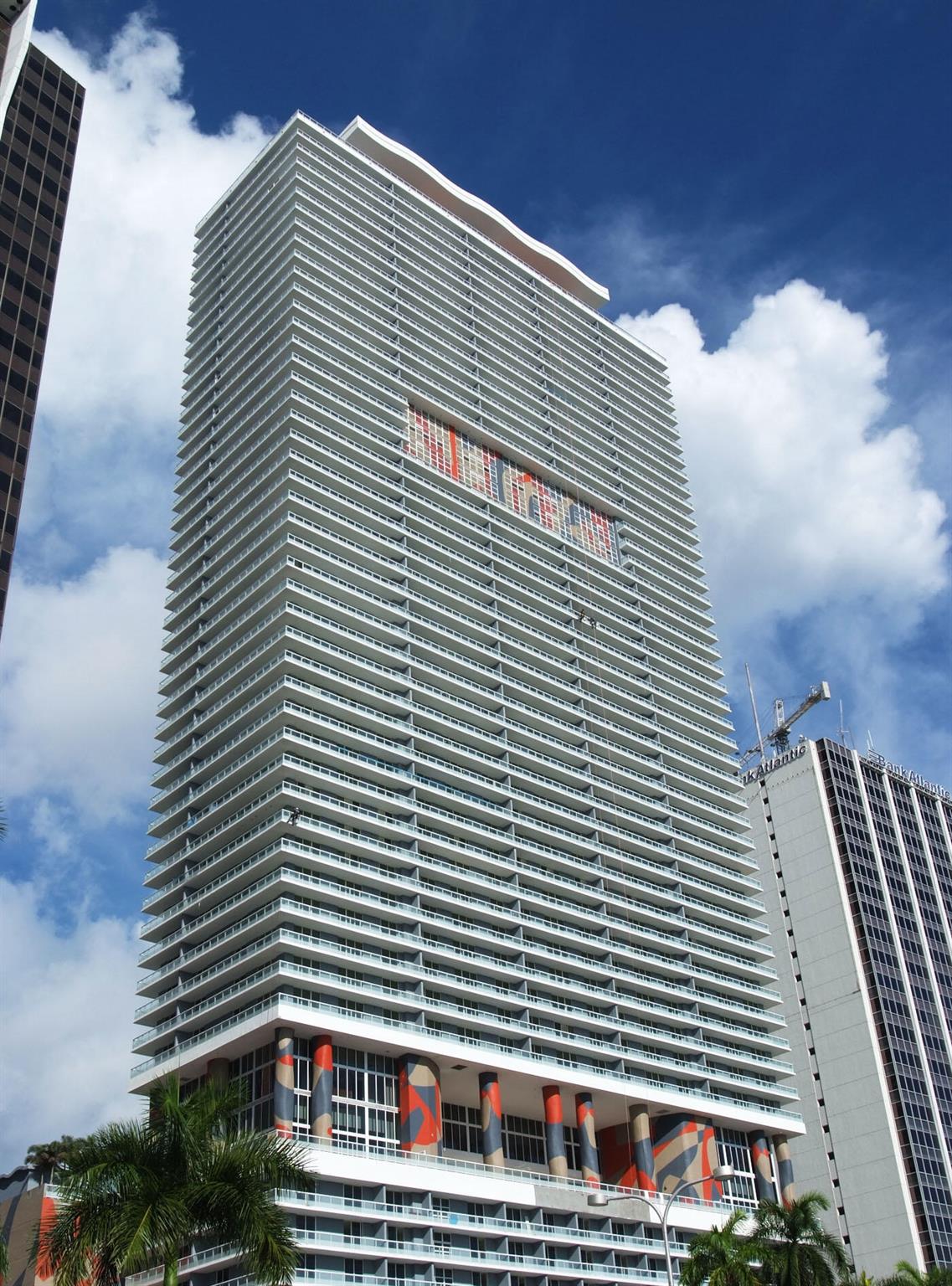 image 50 Biscayne Condo1