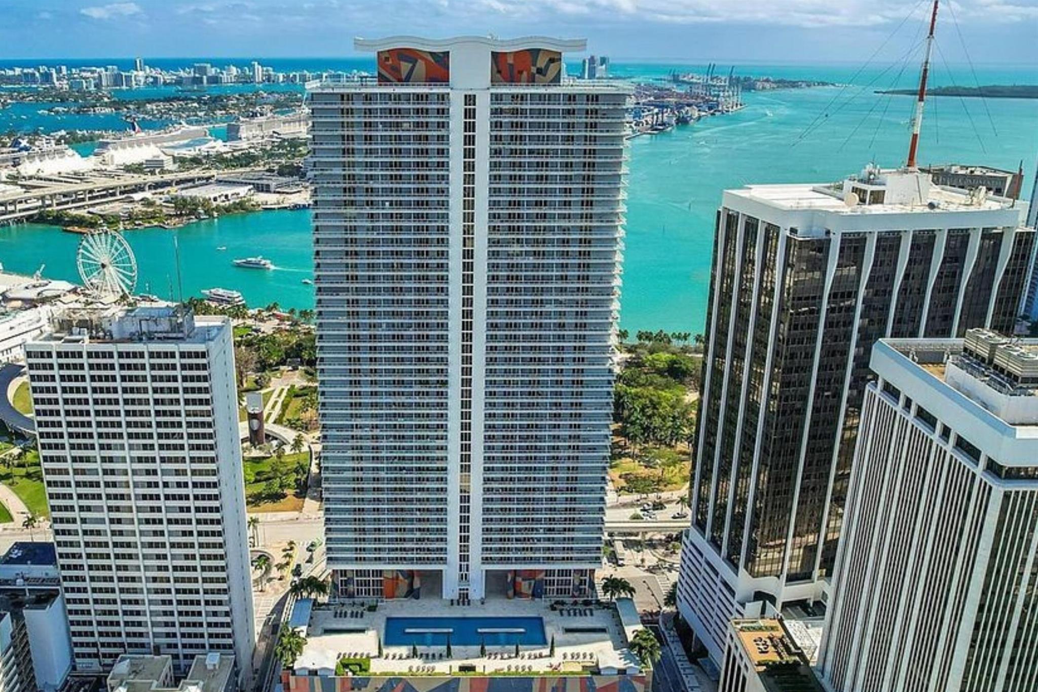 image 50 Biscayne Condo2