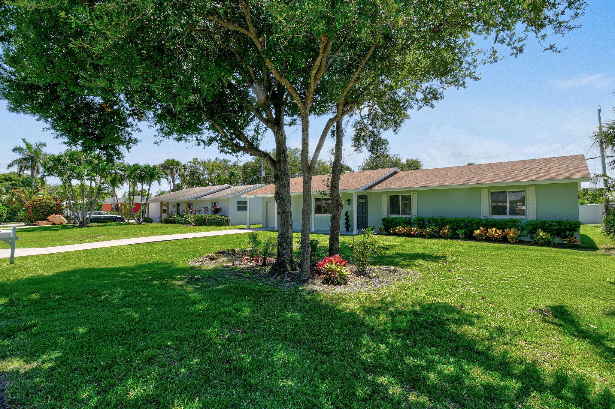 1522 Lance Rd