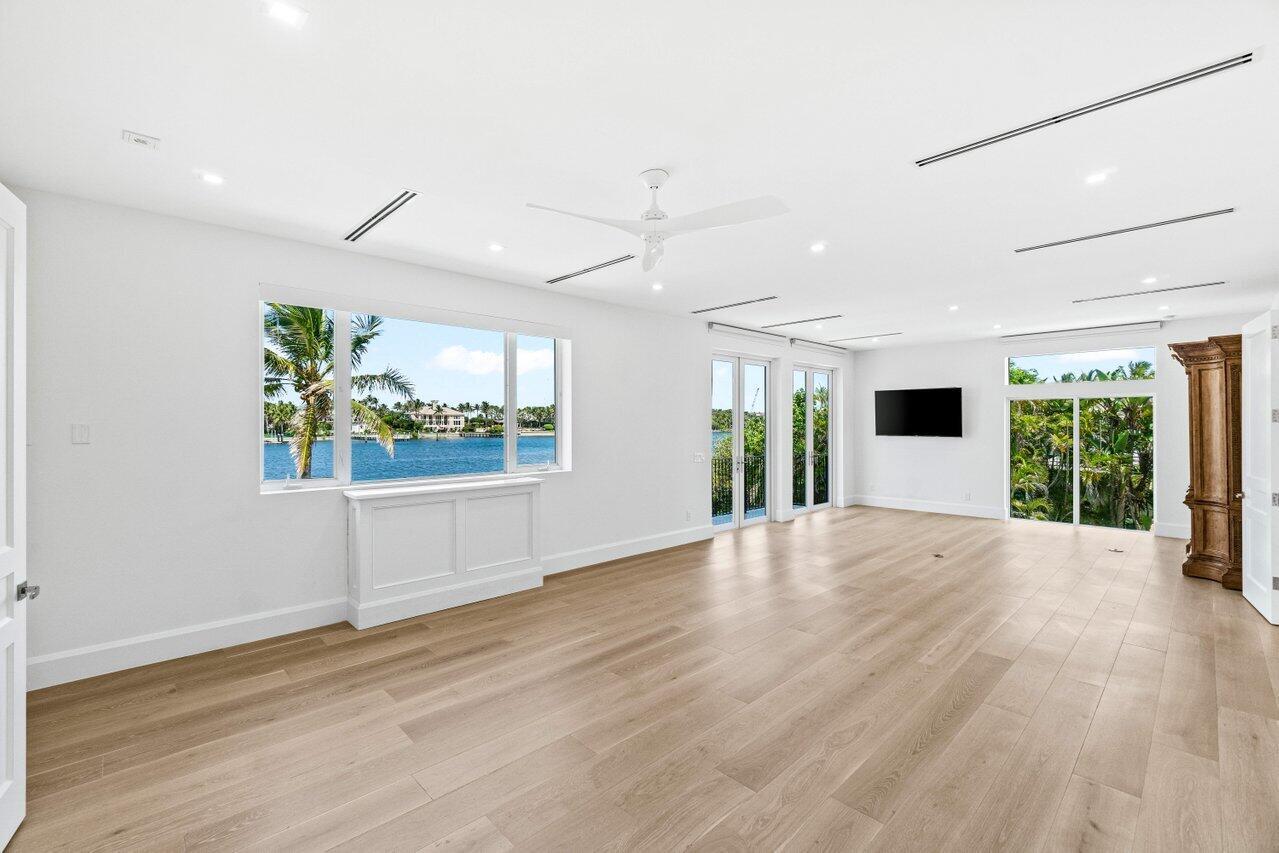 1690 Lands End Rd Manalapan, FL 33462