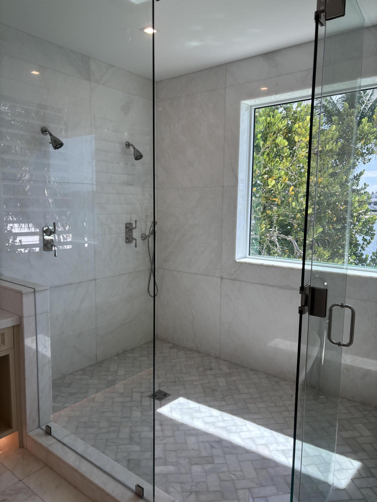 1690 Lands End Rd Manalapan, FL 33462