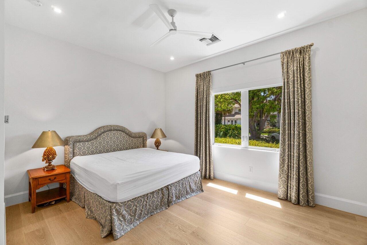 1690 Lands End Rd Manalapan, FL 33462