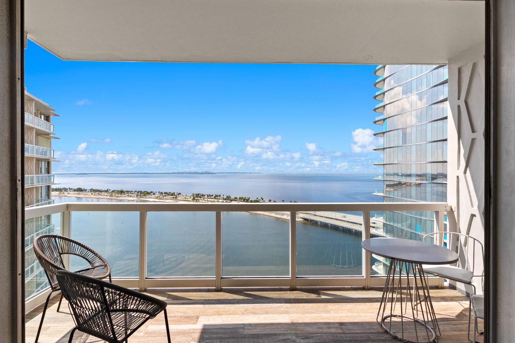 2451 Brickell Ave #20t