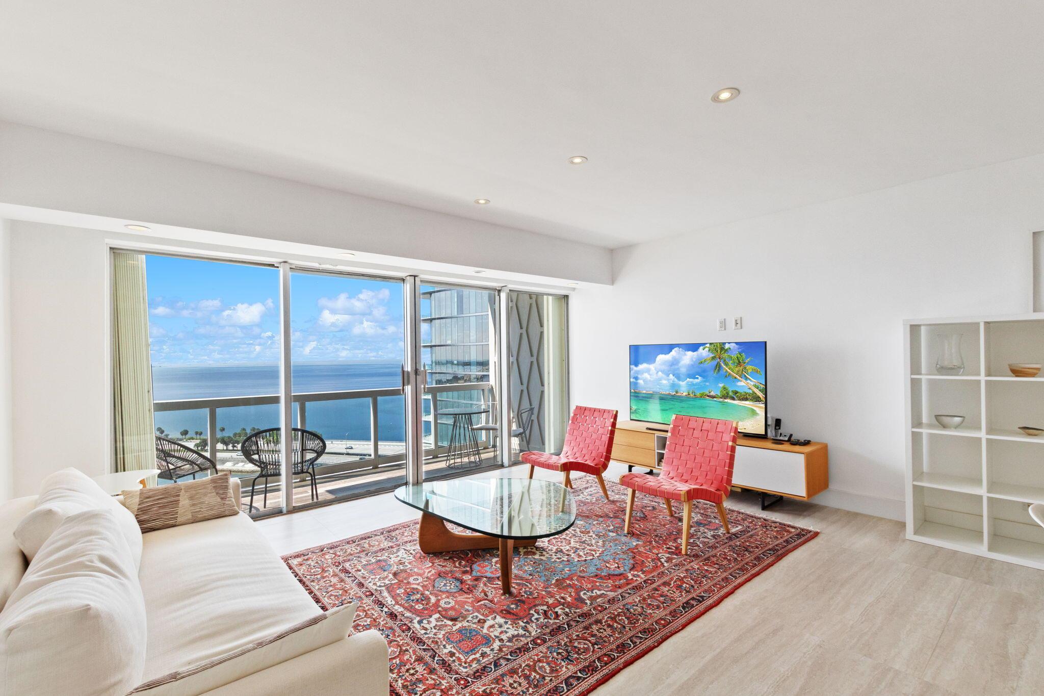 image BRICKELL TOWNHOUSE CONDO4