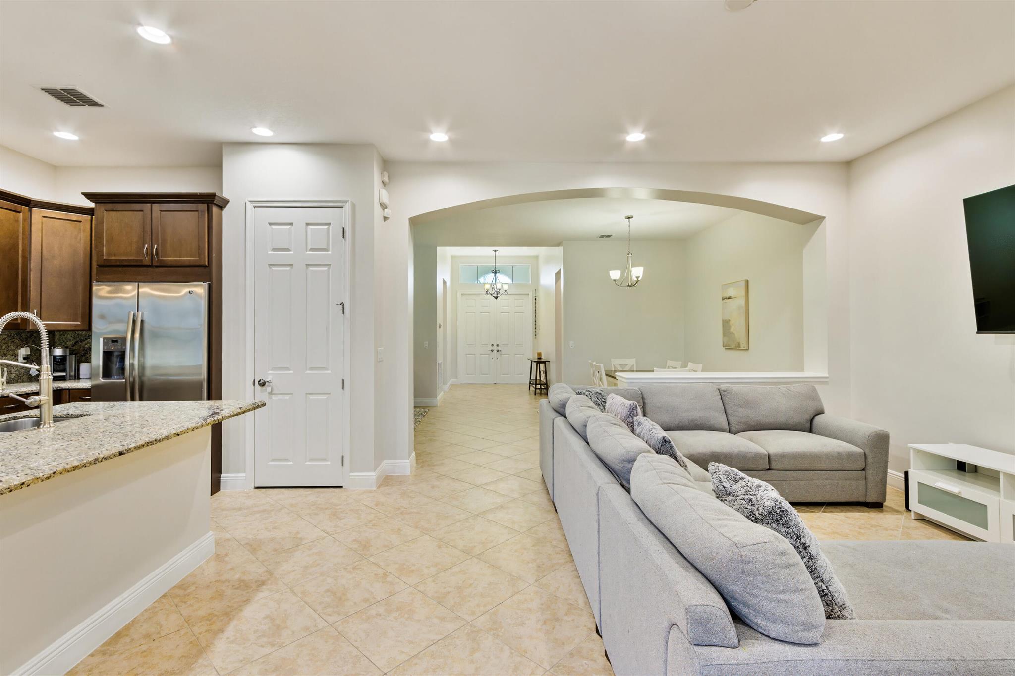 2891 Bellarosa Cir,Royal Palm Beach, FL 33411