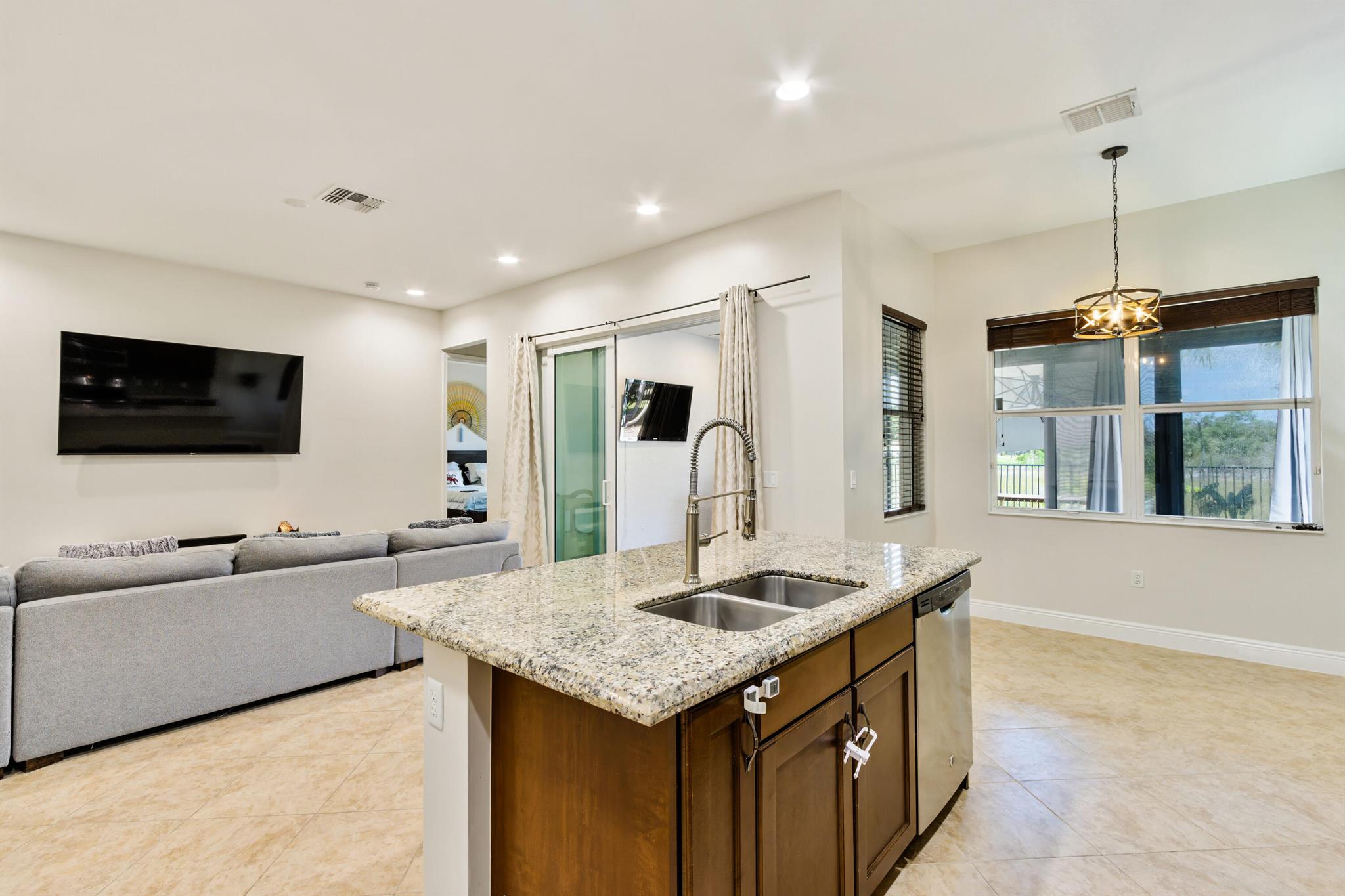 2891 Bellarosa Cir,Royal Palm Beach, FL 33411