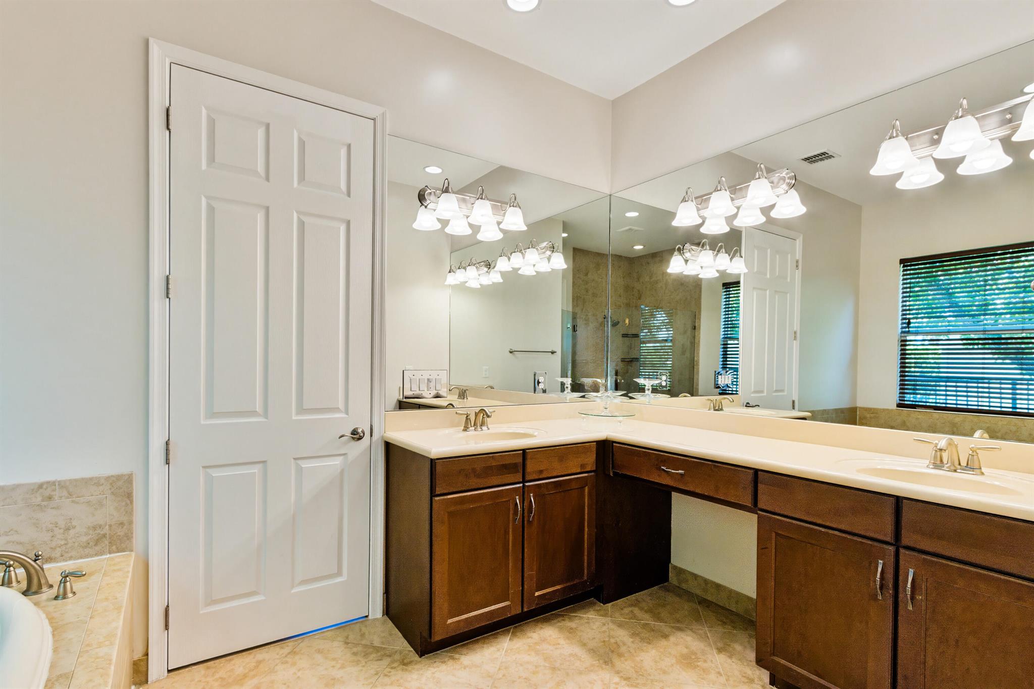 2891 Bellarosa Cir,Royal Palm Beach, FL 33411