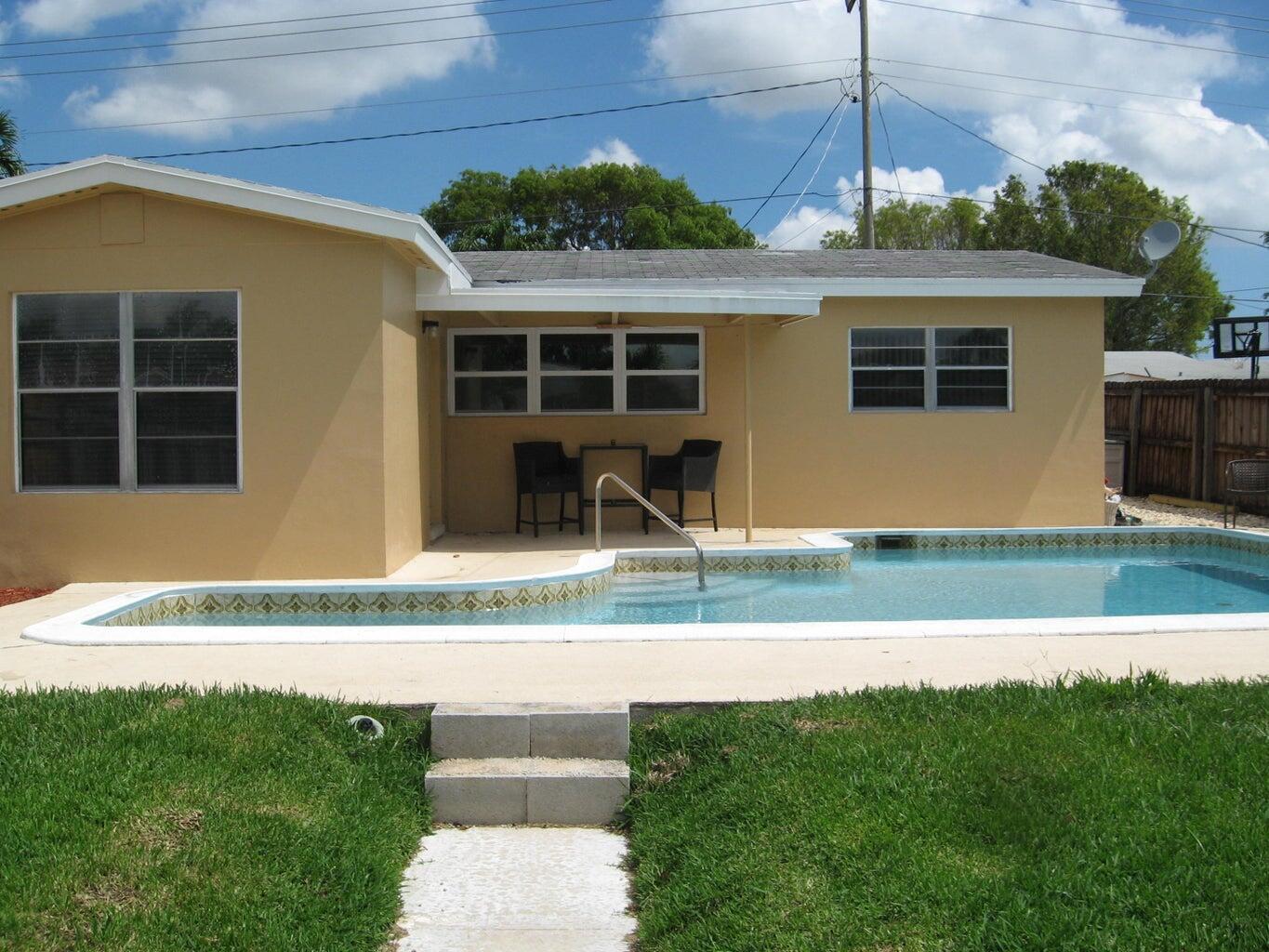 1023 Andrews Rd