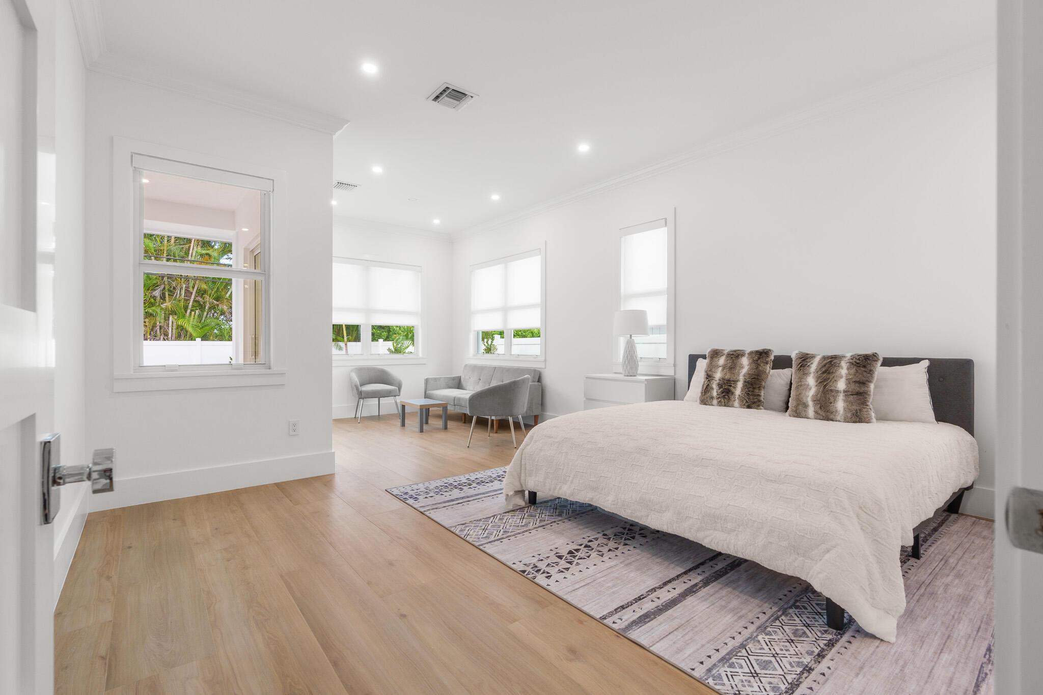 803 Sunset Rd Boynton Beach, FL 33435