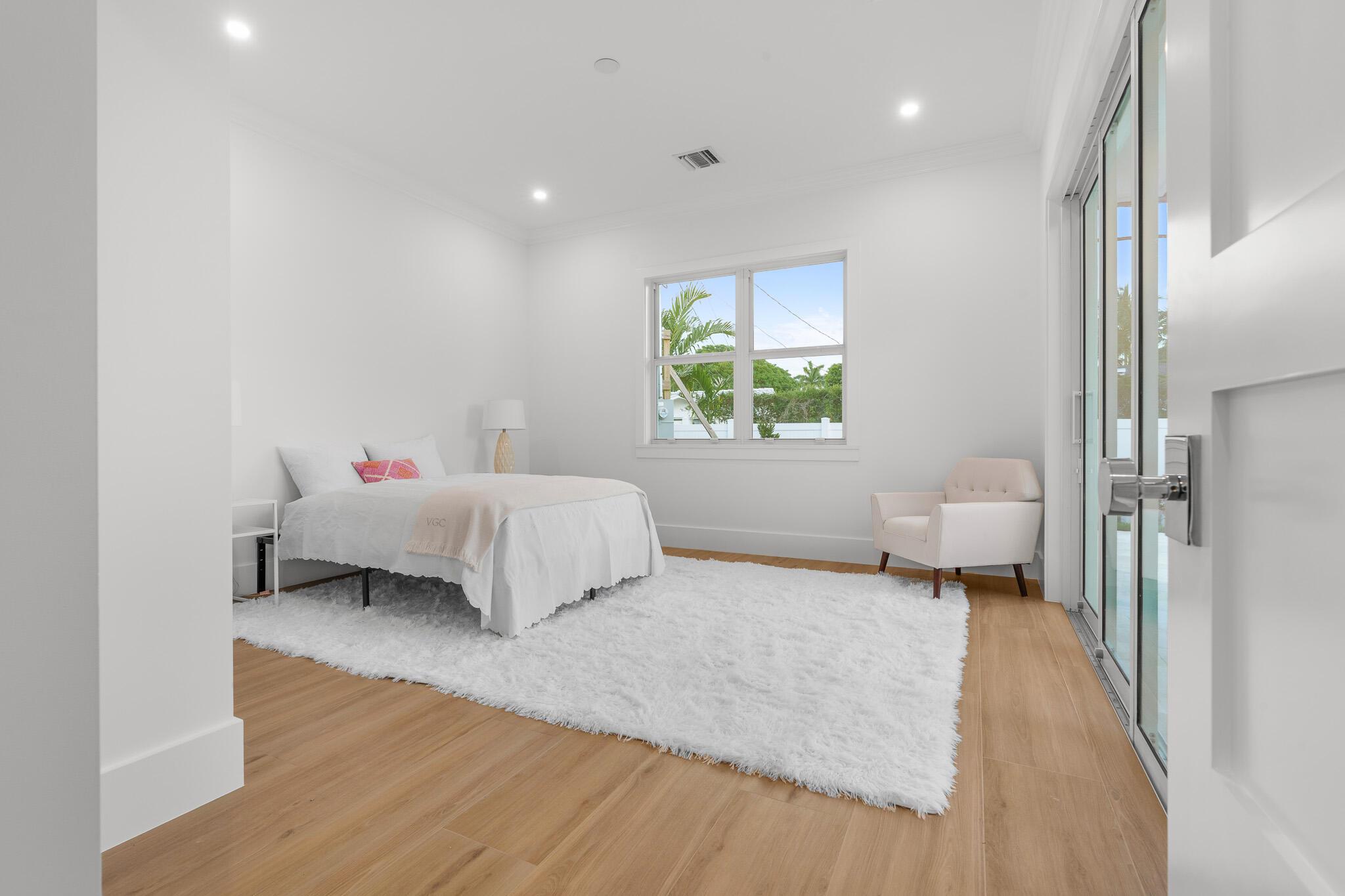 803 Sunset Rd Boynton Beach, FL 33435