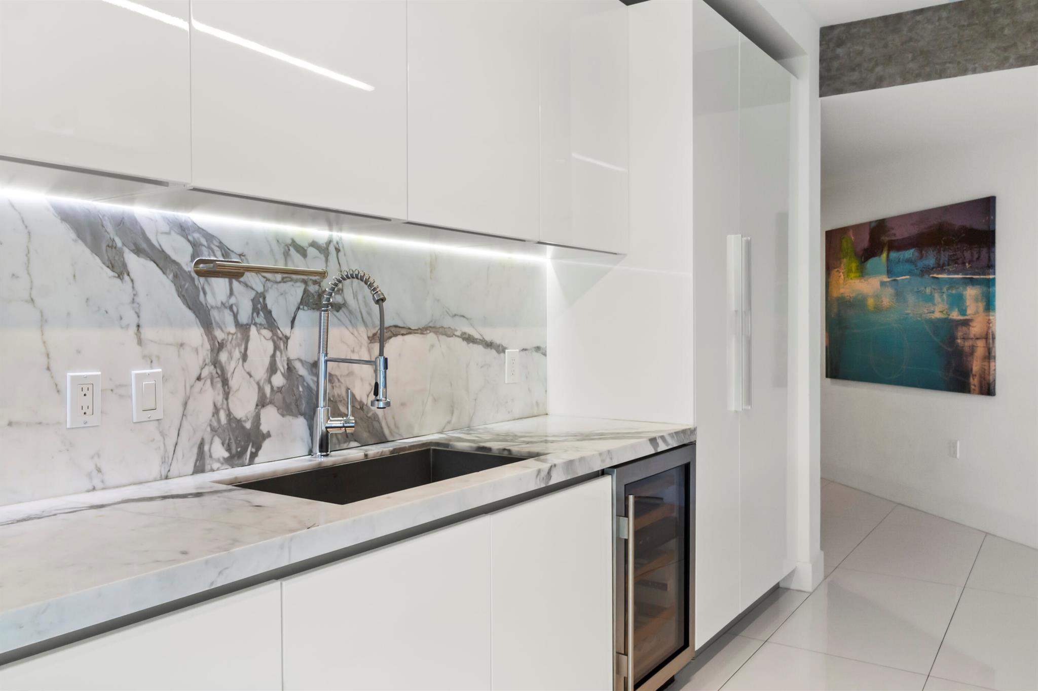 image Parque Towers Condo12