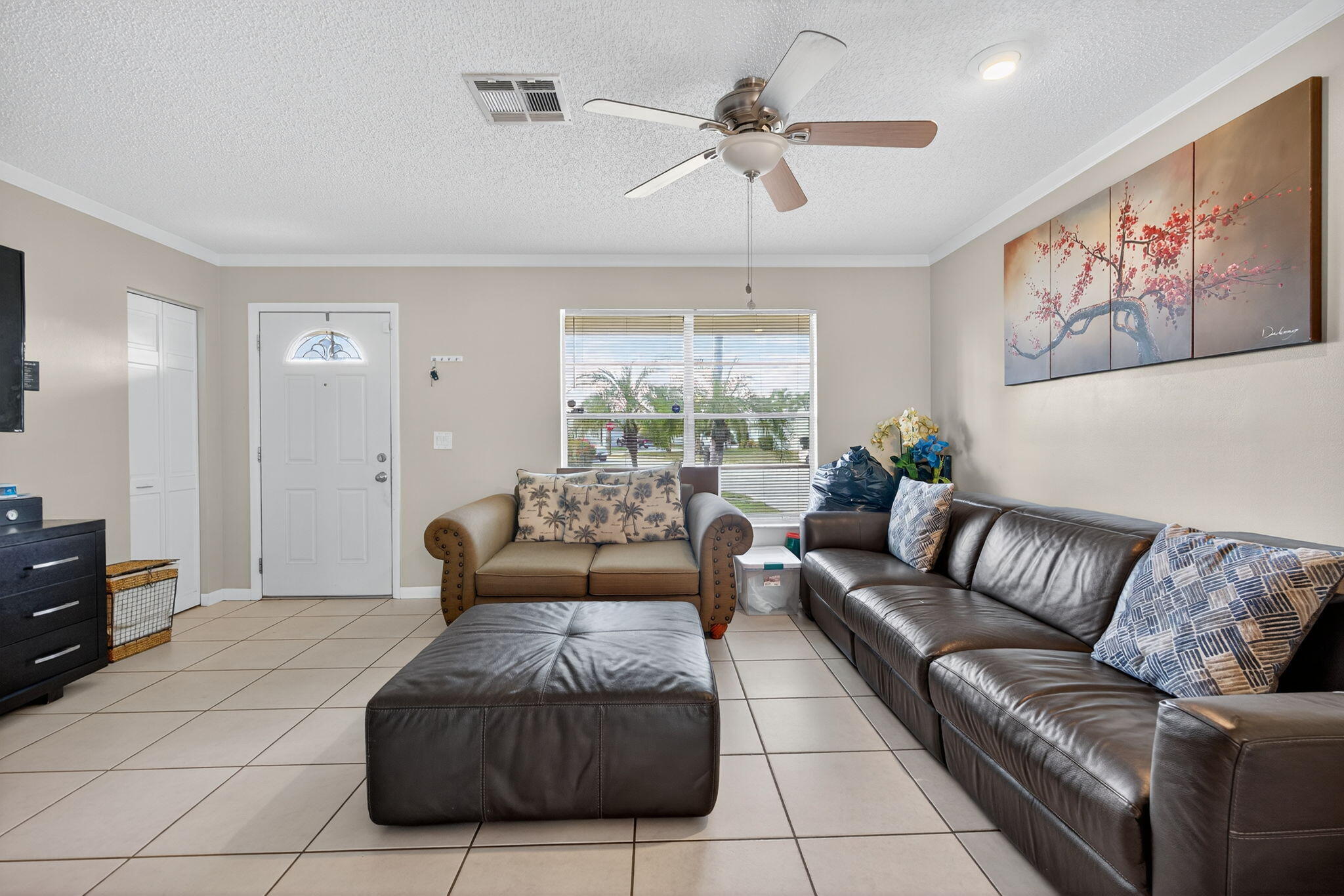 102 Cedar Jupiter, FL 33458