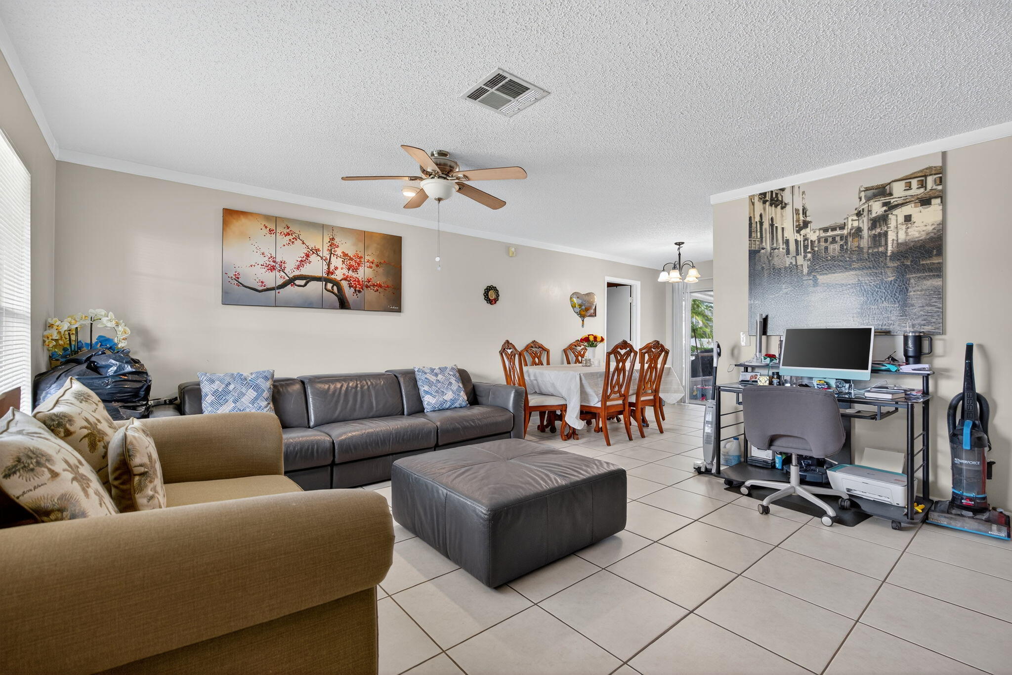 102 Cedar Jupiter, FL 33458