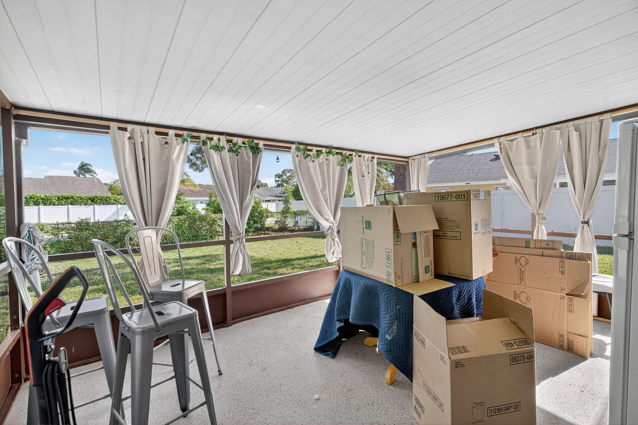 102 Cedar Jupiter, FL 33458