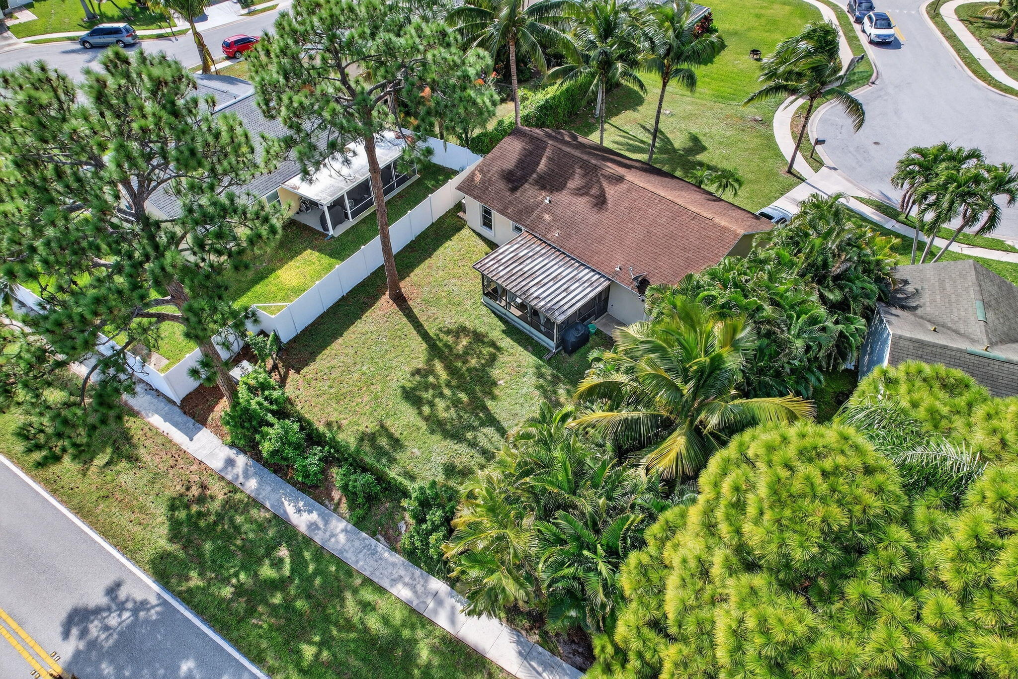 102 Cedar Jupiter, FL 33458