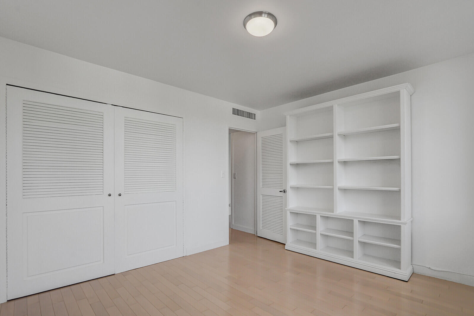 223 Atlantic Ave #3f Palm Beach, FL 33480