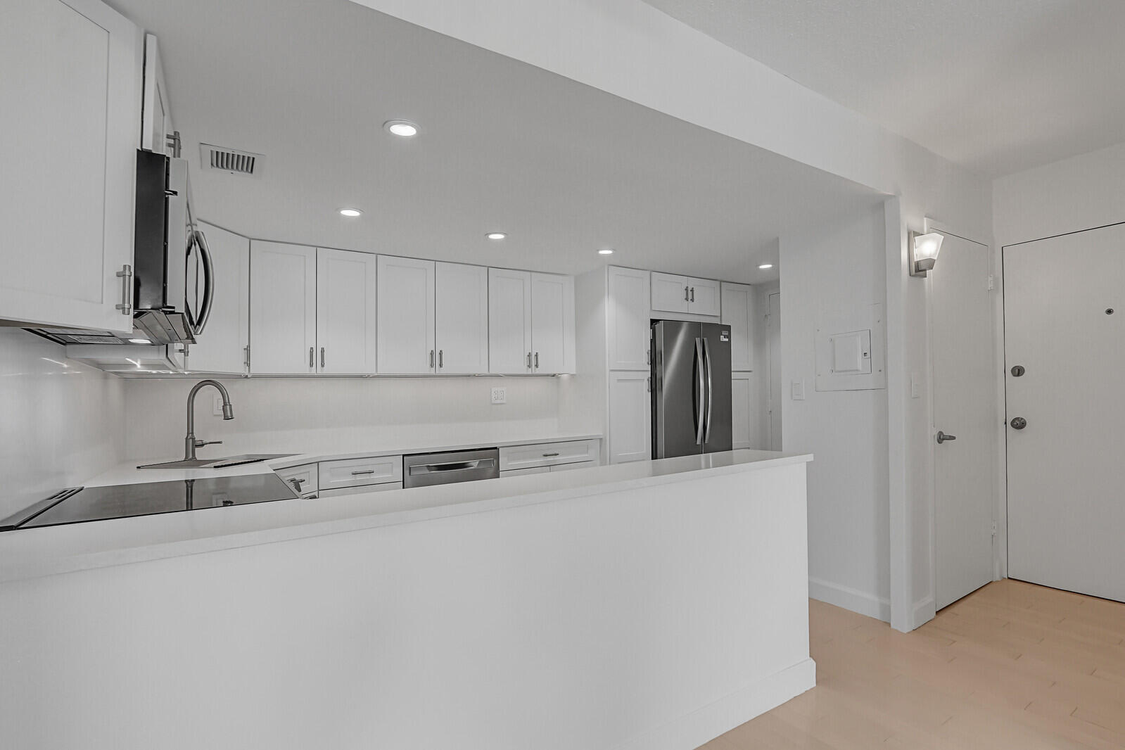 223 Atlantic Ave #3f Palm Beach, FL 33480